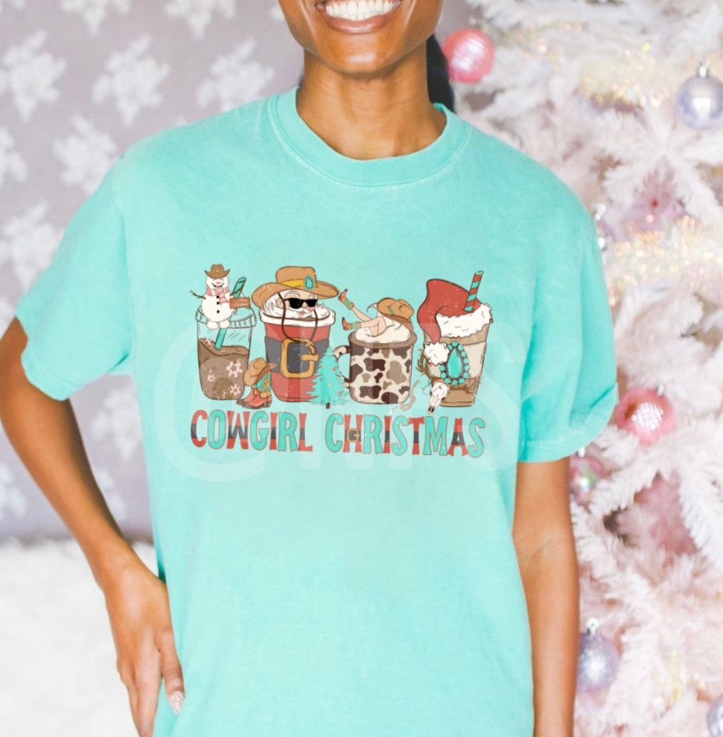 Christmas graphic Tee- Mint -Look cool, stay comfy, and dress to impress in this cozy top