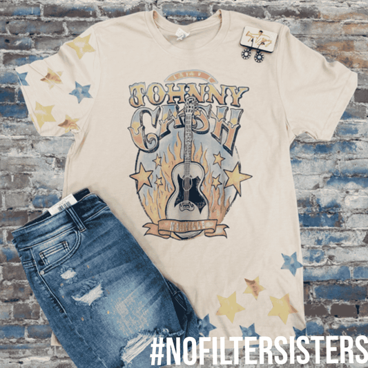 Improve your outfit with our Johnny Cash Graphic Tee Limited Edition! 🎸 This is a unisex fit tee which fits true to size and available from Small up to 3XL